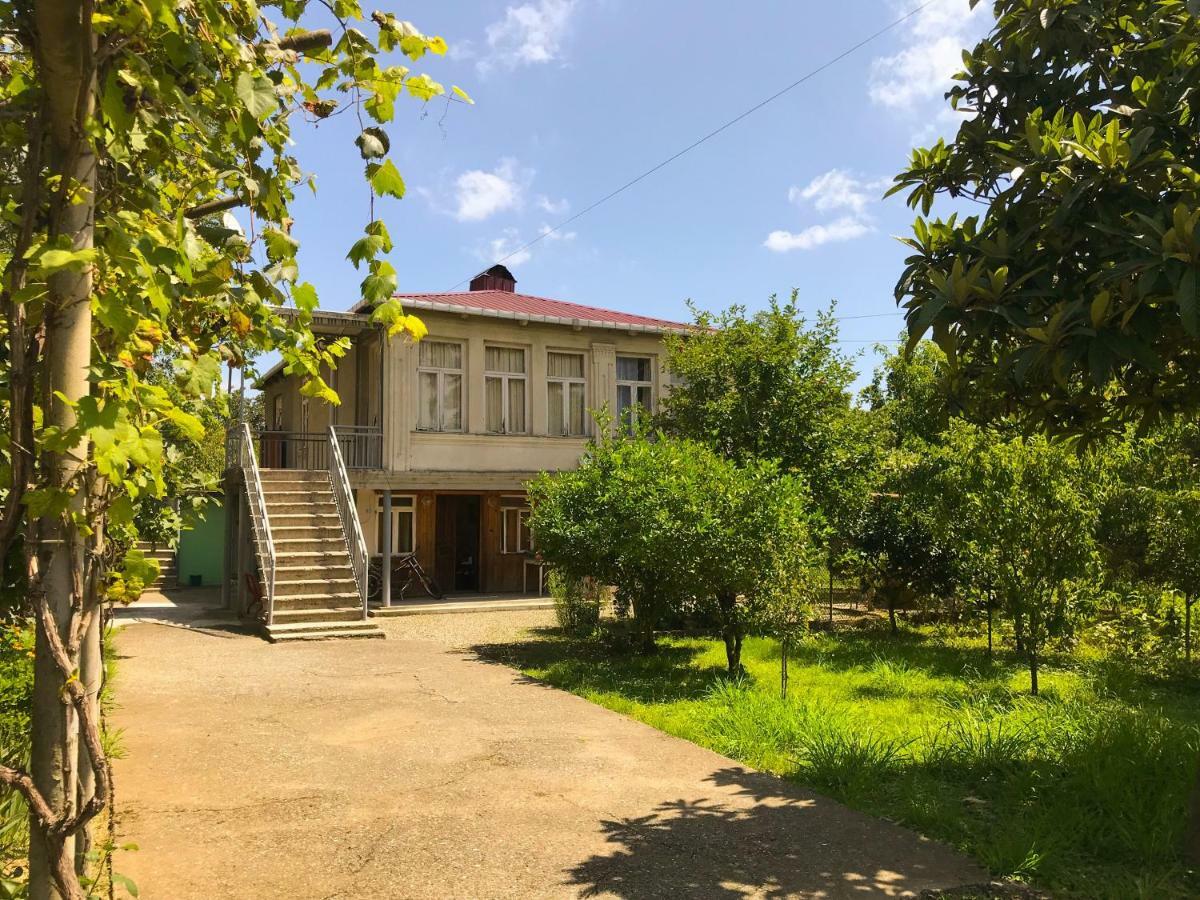 Dea Hotel Zugdidi Kültér fotó