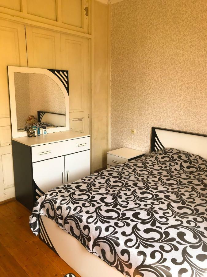 Dea Hotel Zugdidi Kültér fotó